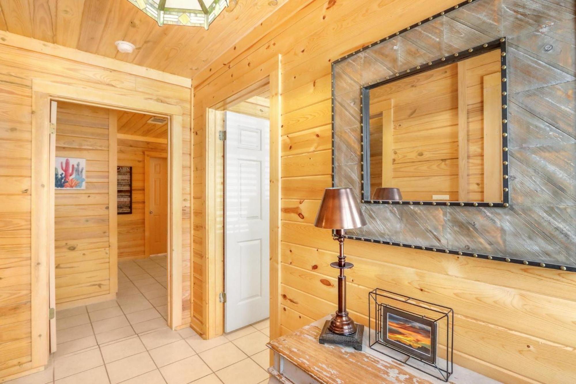 Wimberley Log Cabins Resort And Suites- The Oak Lodge Kültér fotó
